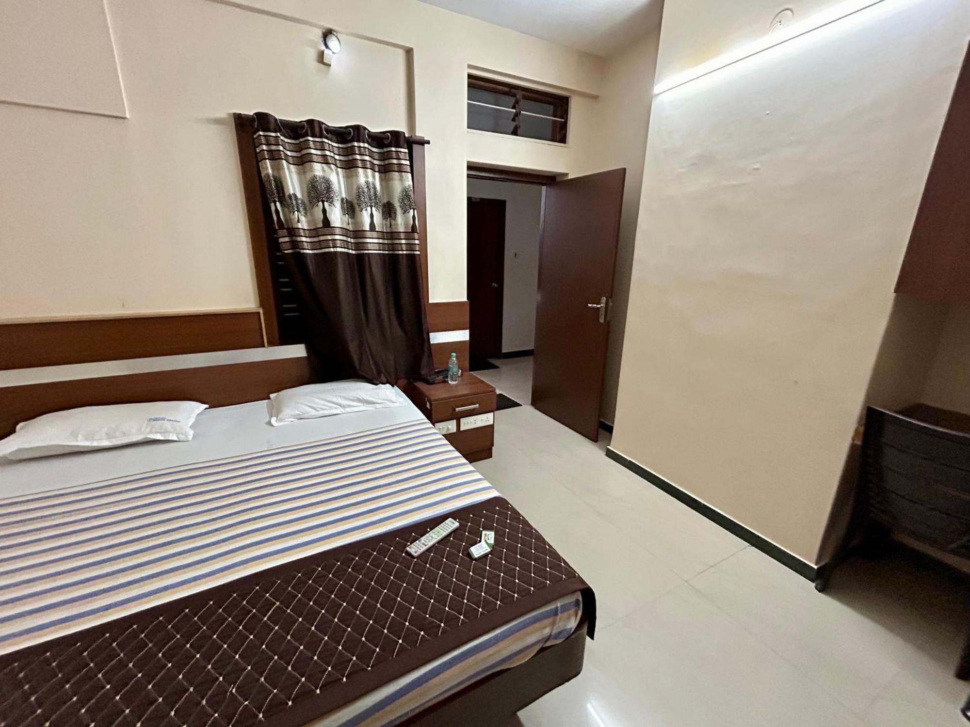 Hotel Jothi Coimbatore Exterior foto